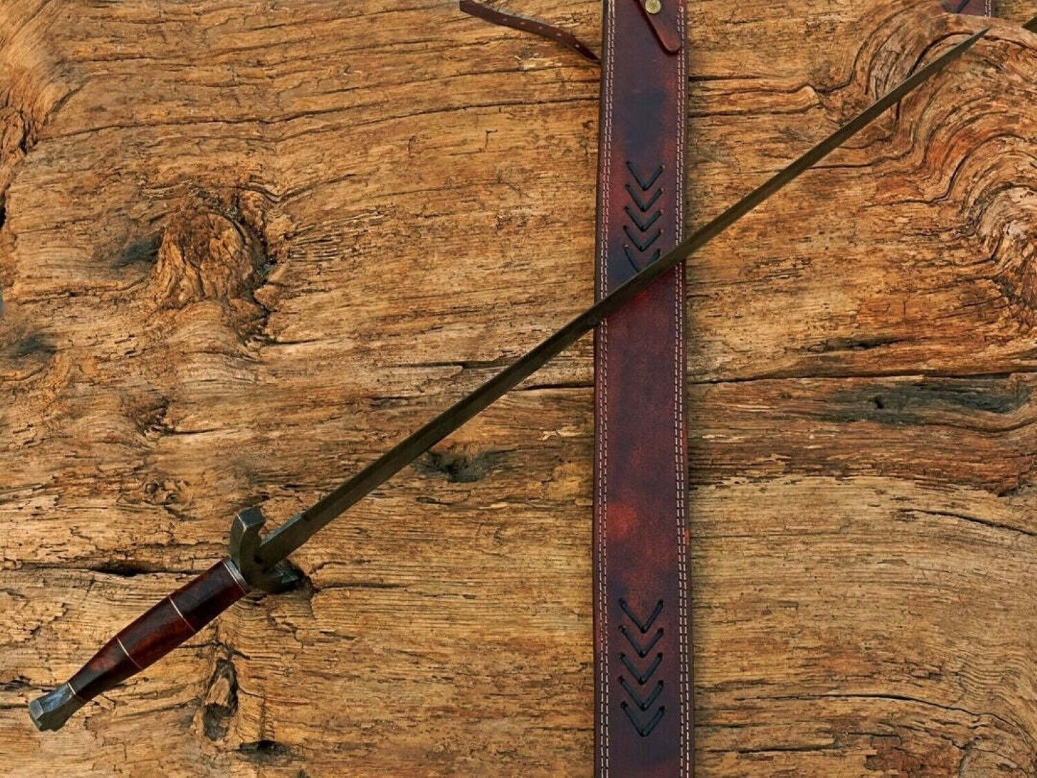 Blades-of-Yore-BM's-Handmade-Viking-Longsword-in-Pristine-Damascus-Steel (6).jpg
