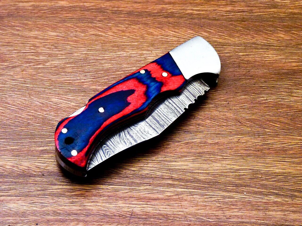 Damascus Poket Knife.jpg