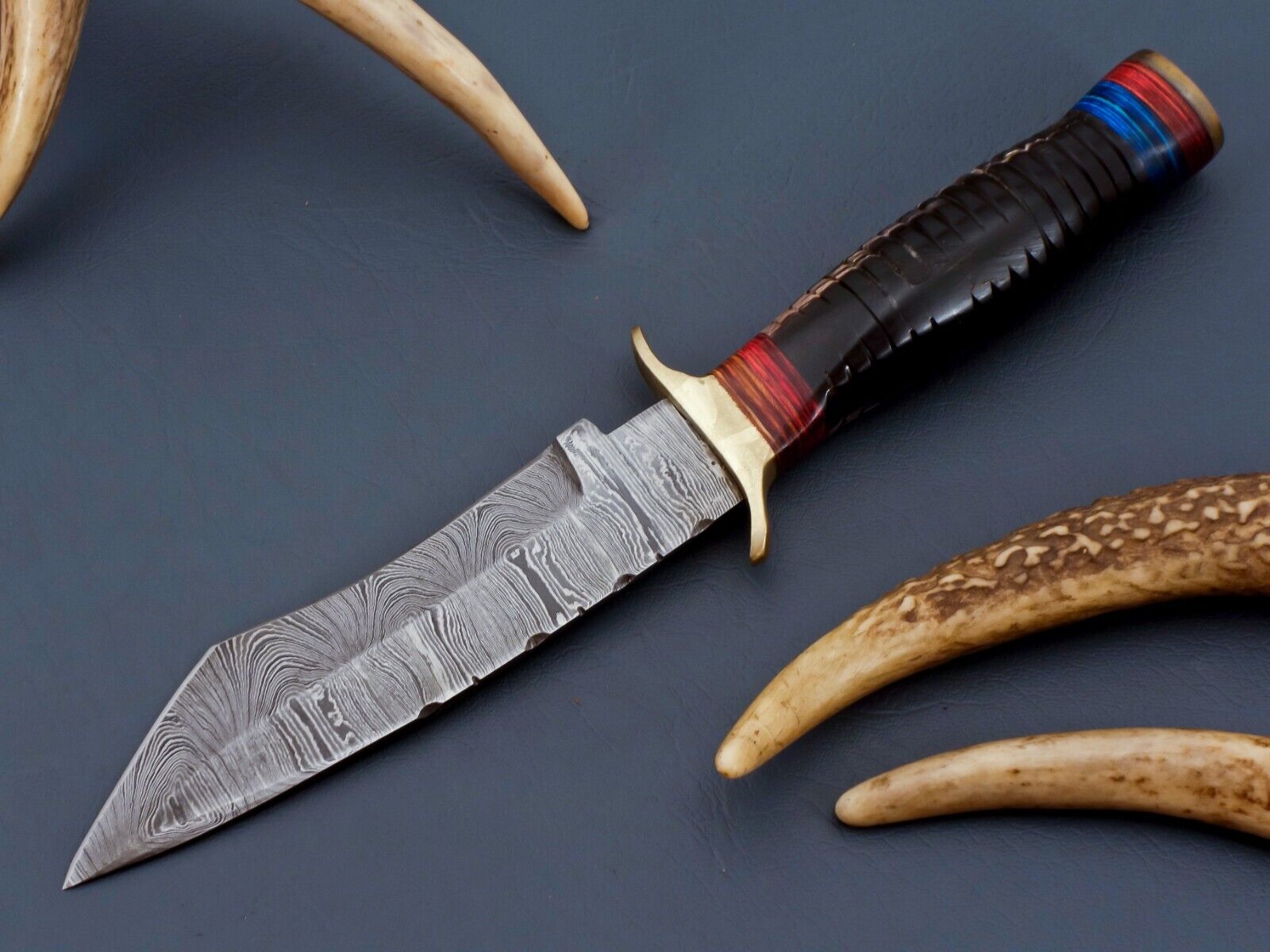 10 Damascus Steel Hunting Knife