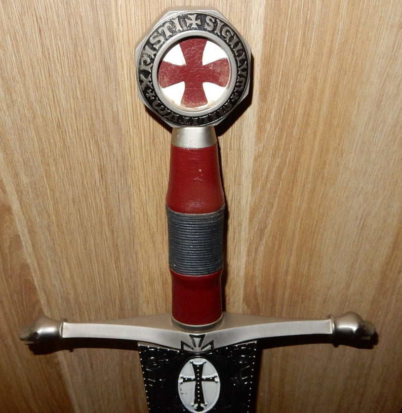 Impressive Masonic Knights Templar Sword