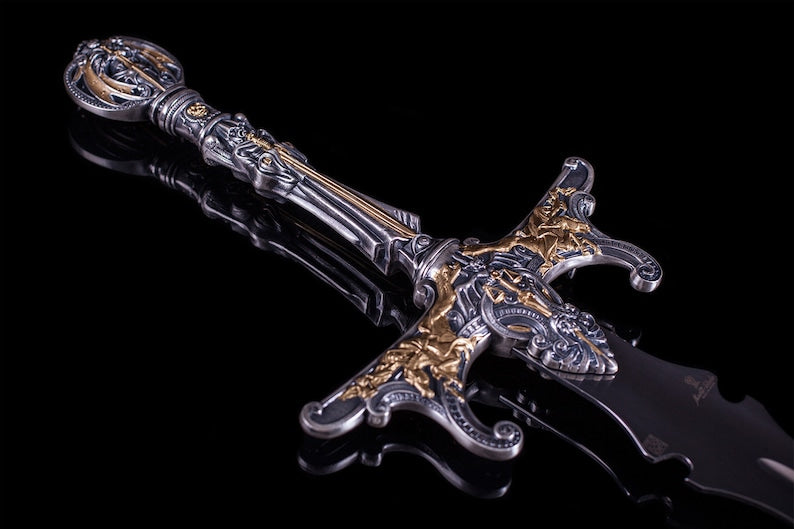 Apocalypse Rider Sword – Fantasy Serrated Blade 41 Inches