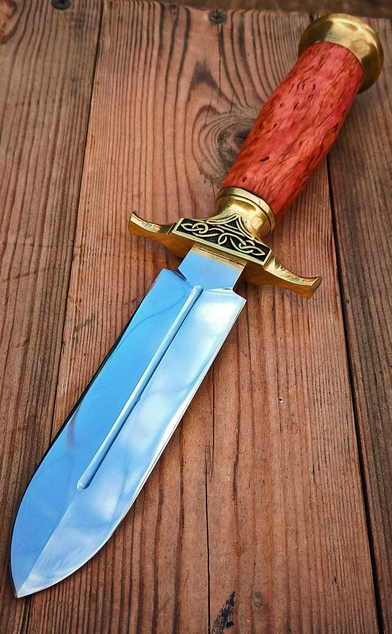 Huntingknifewith sheath