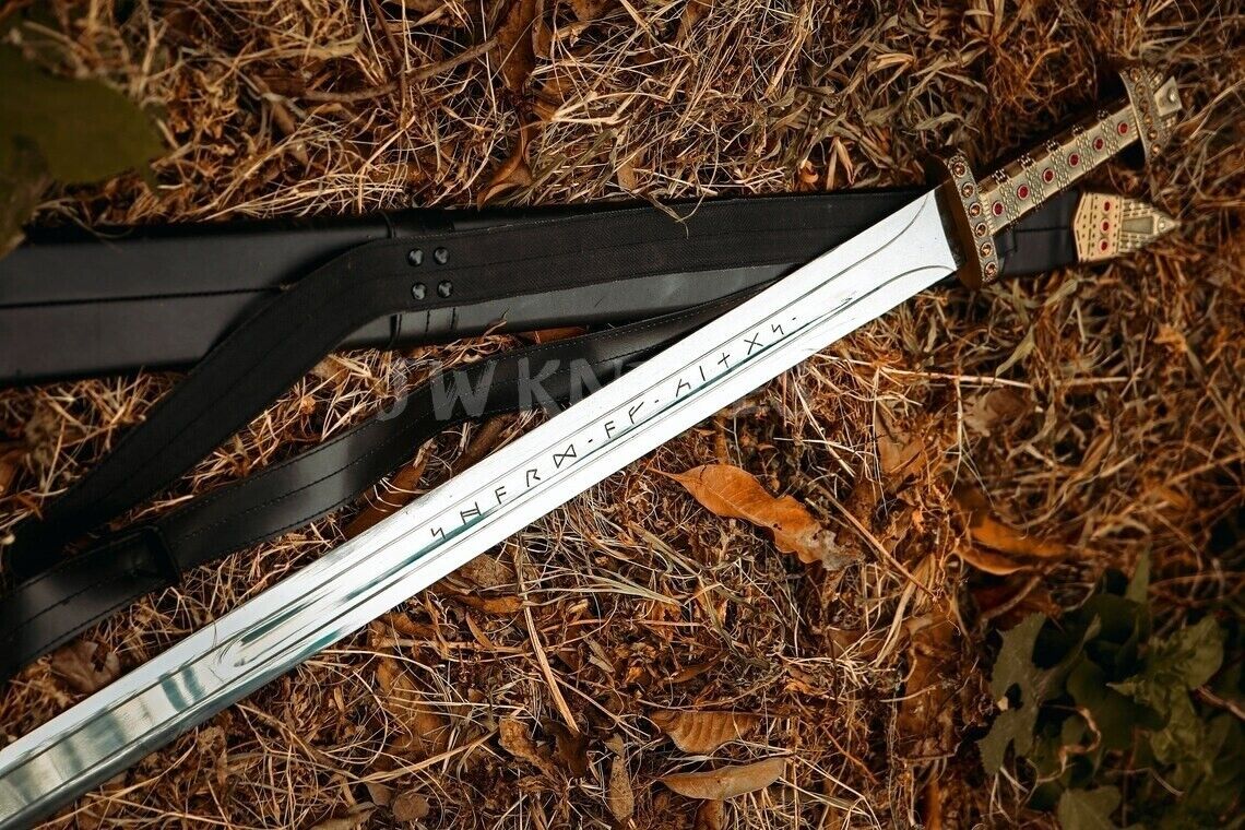Vikings – Ragnar & Bjorns Viking Sword Replica | Sword of Kings with Decorative Wall Plaque