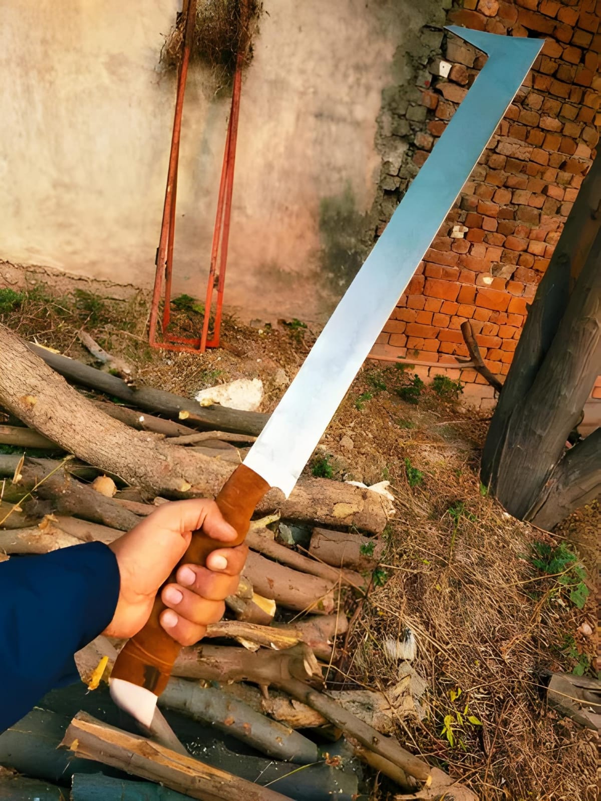 SwordoftheDarkHorde LOTROrcCosplayExtravaganza at USAVanguardCraftingUrukHaiRealism with