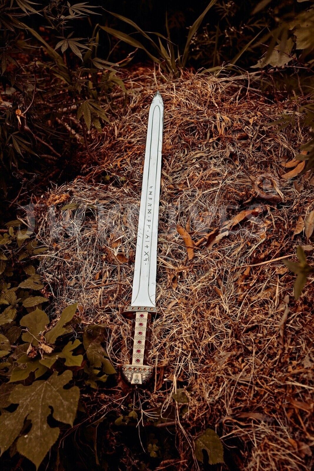 BattleReadyVikingSwordofKingRagnarScabbardPlaqueIncluded 7jpg