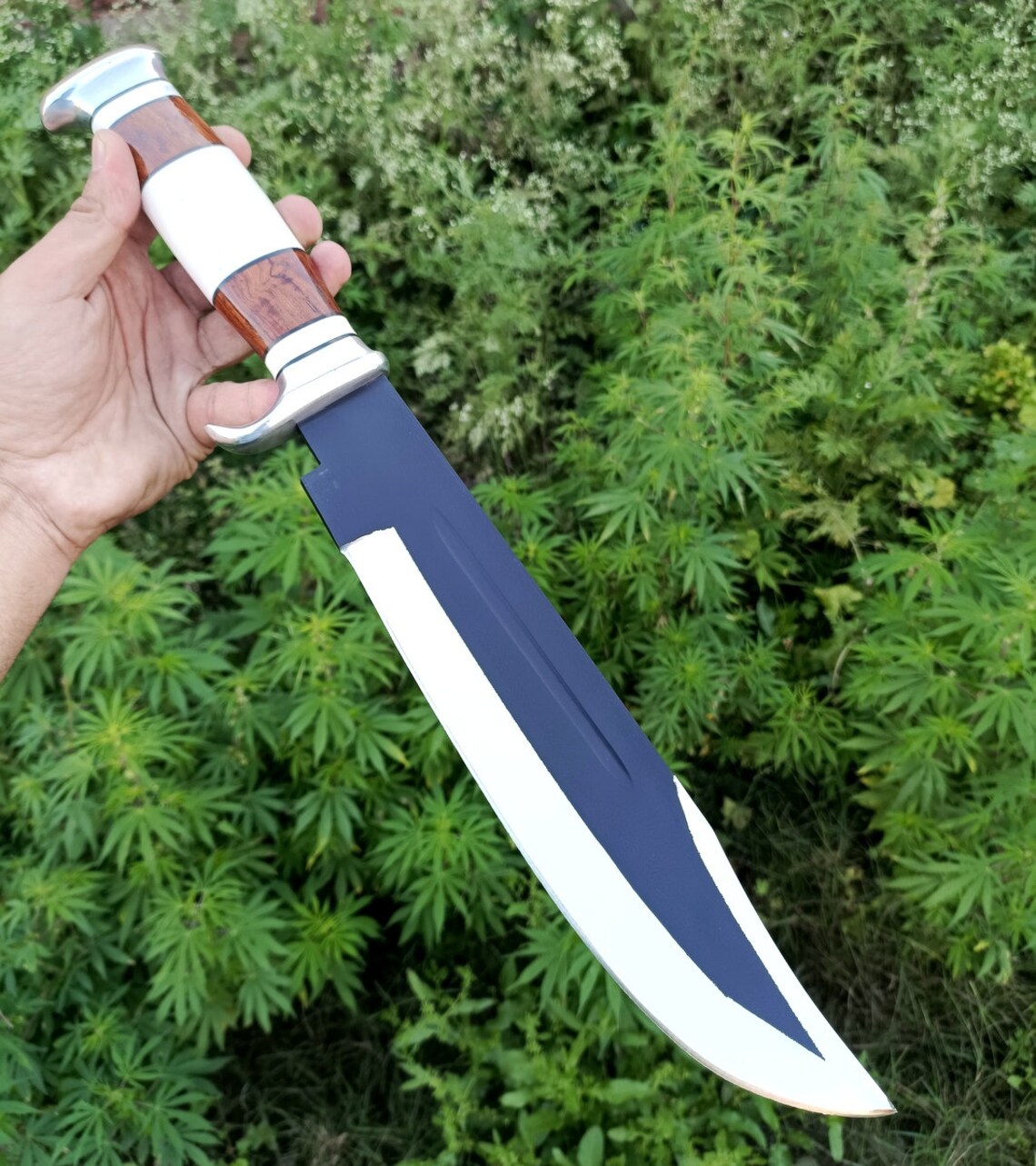 Handcrafted J2 steel Hunting Knife near me
