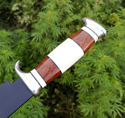 Handcrafted J2 steel Hunting Knife near me