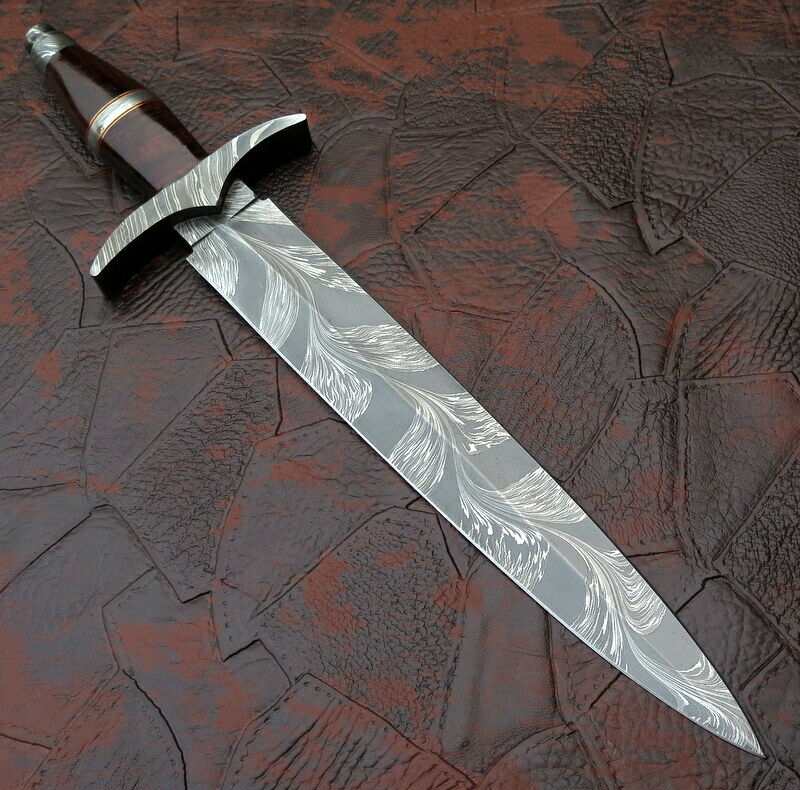 Damascus Dagger Knife.jpg
