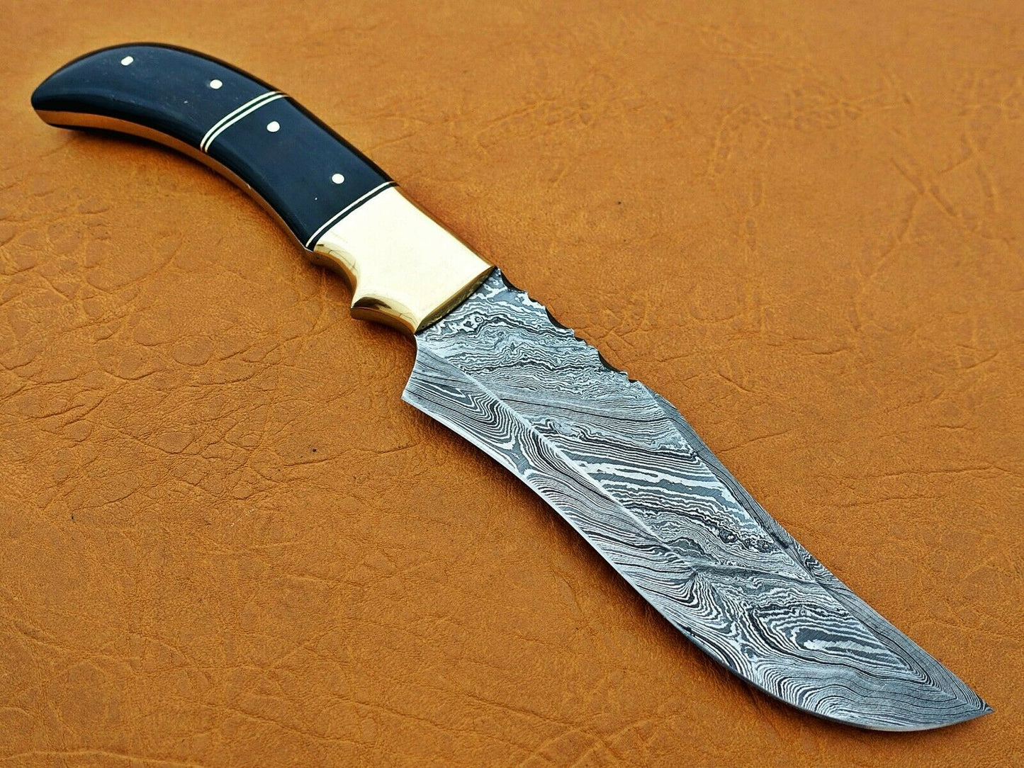 Beautifull Damascus Knifejpg