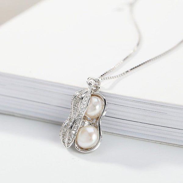 Stylish Two Peas in a Pod Necklace (3).jpg