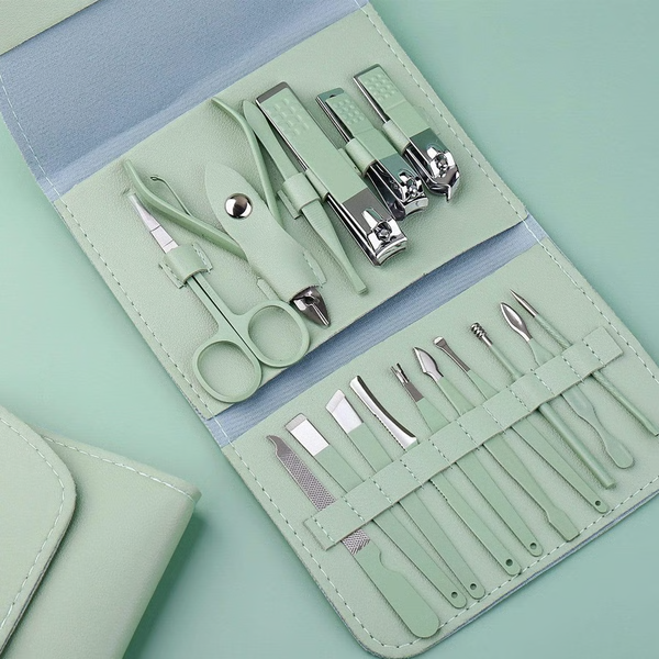 Portable Nail Clipper Set With Case green