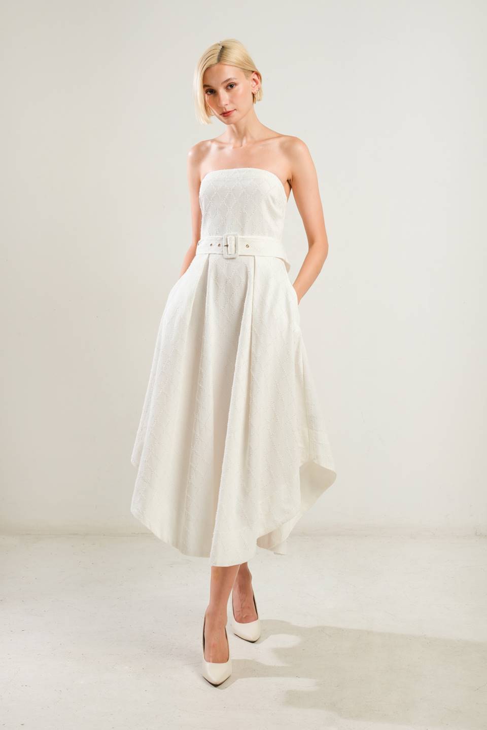 LIFE'S COMPASS WHITE STRAPLESS MIDI DRESS