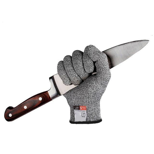 Safe kitchen gloves for chopping vegetables and meat
