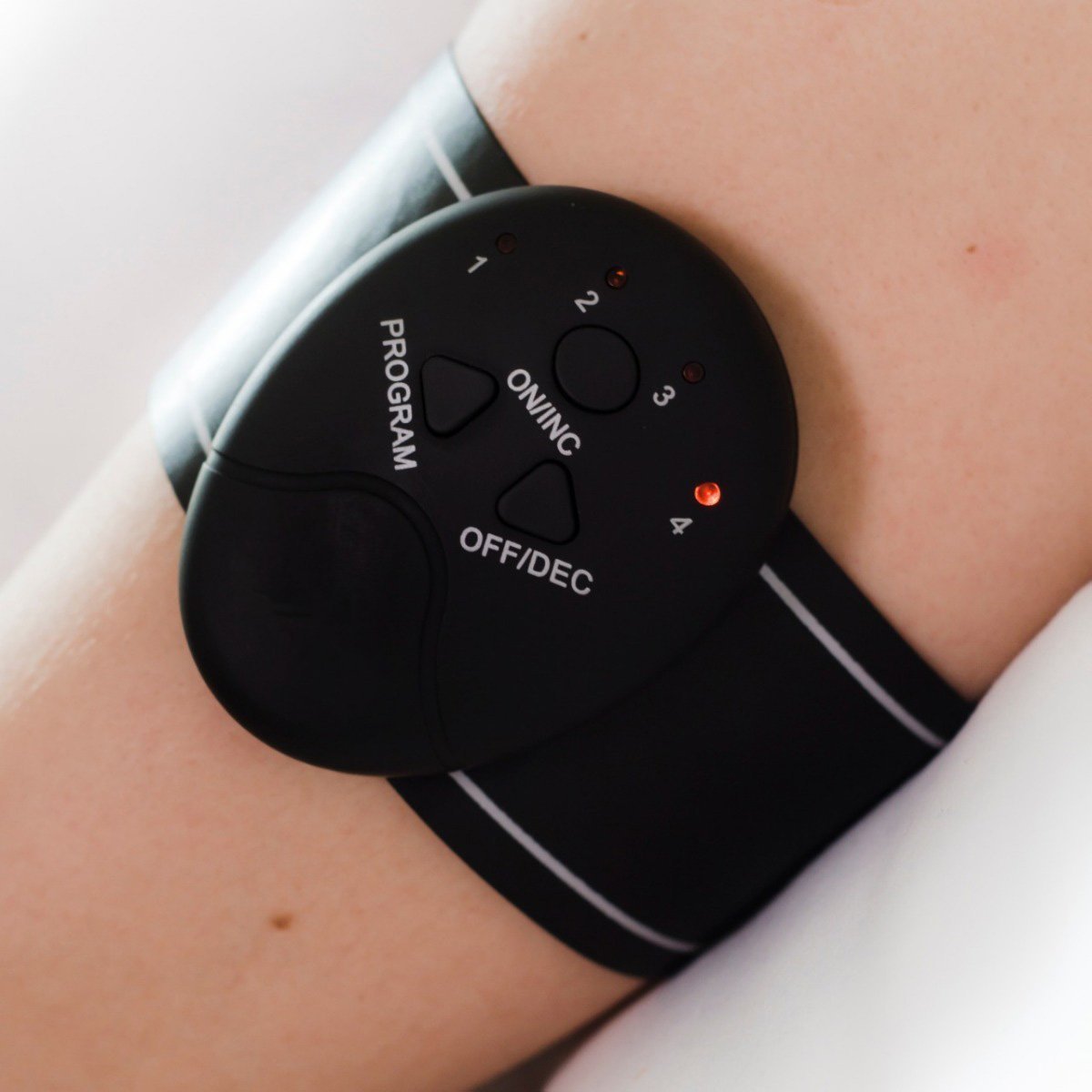 Portable smart abs trainer for travel