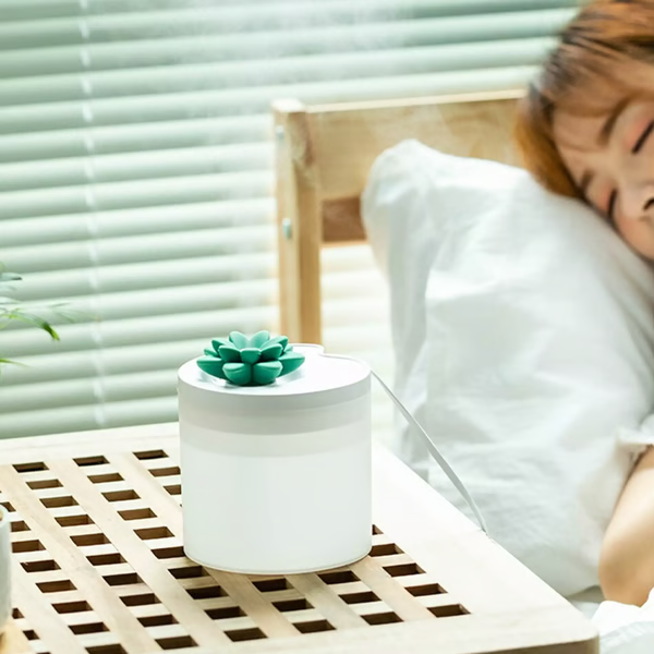 Longlasting aromatherapy diffuser with safety features