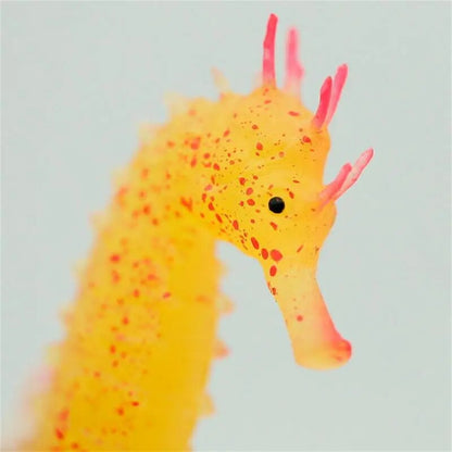 aTTA1set-Aquarium-Artificial-Luminous-Seahorse-Fish-Tank-Landscape-Silicone-Fake-Fish-Floating-Glow-In-Dark-Ornament.jpg