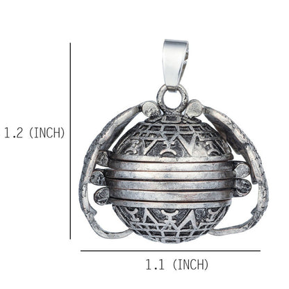 Stainless steel expandable photo locket display