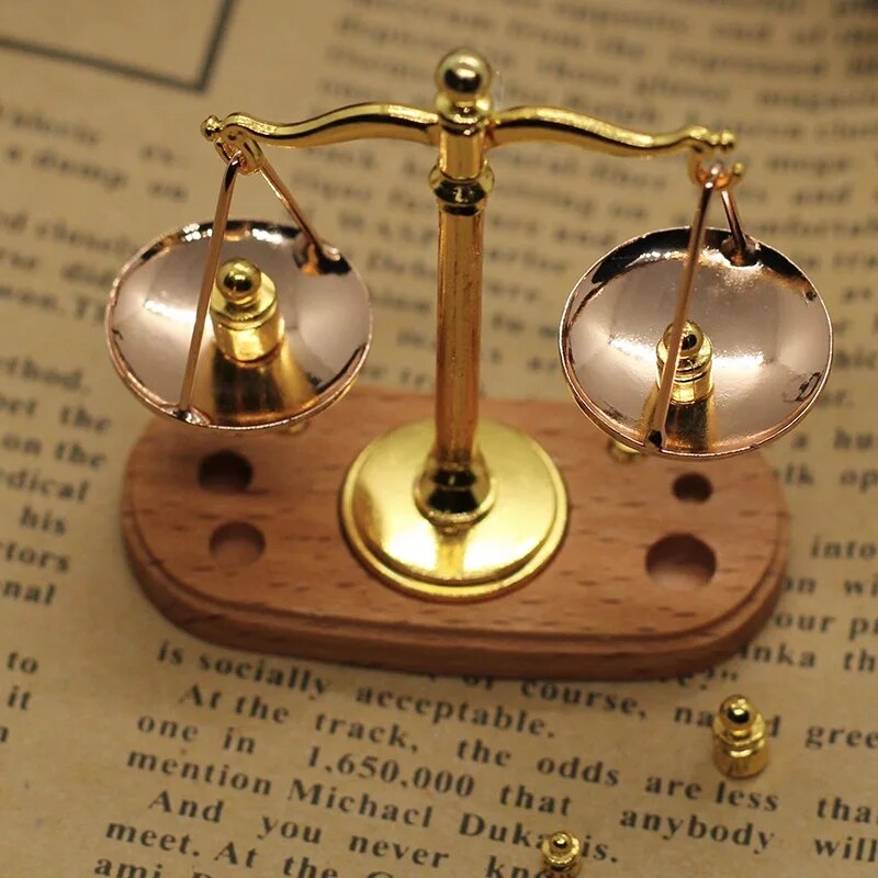 Mini Vintage Balance Scales: Metal Antique Justice Scale Model