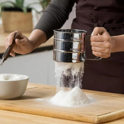 zca5New-Stainless-Steel-Flour-Sieve-Cup-Powder-Sieve-Mesh-Kitchen-Gadget-Cakes-Hand-Screened-Sugar-Mesh.jpg