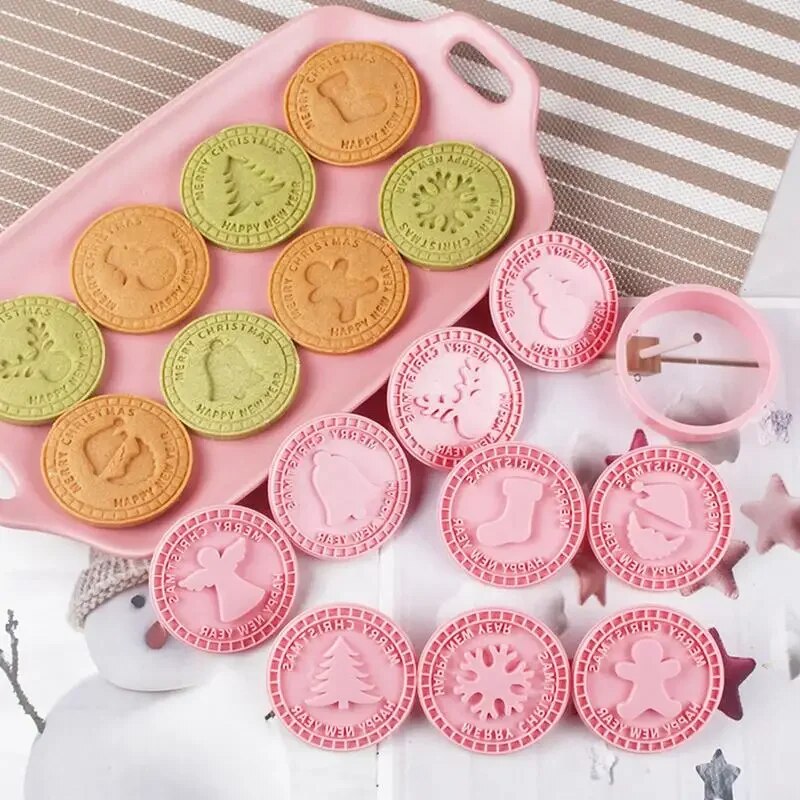 lymD9Pcs-3D-Christmas-Cookie-Cutters-Biscuit-Mold-Santa-Snowman-Tree-Elk-Cookie-Mould-Stamp-Xmas-New.jpg