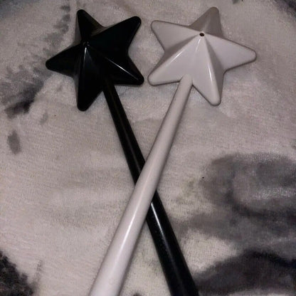1WGIPortable-Salt-Pepper-Shakers-Refillable-Magical-Star-Wand-Spice-Dispenser-Seasoning-Shaker-Set-Kitchen-Dining-BBQ.jpg