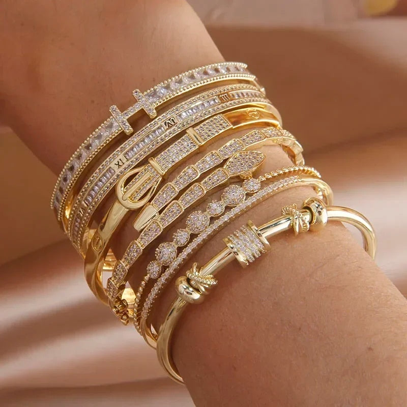 sKkpClassicLuxuryShinyZirconLetterCharmBraceletforWomenFashionBrandJewelryWeddingParty