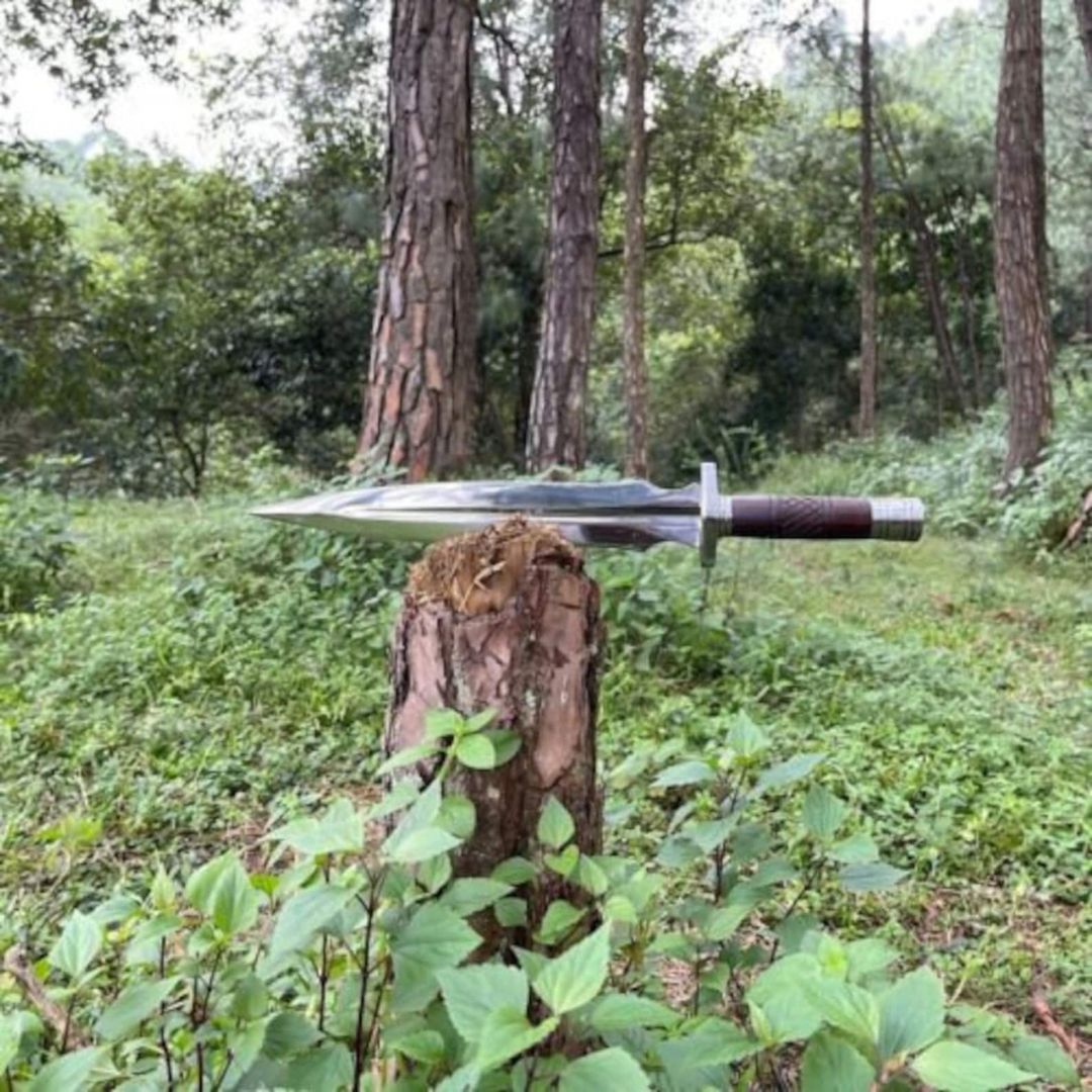 Buy Now Large Dagger Knife near me