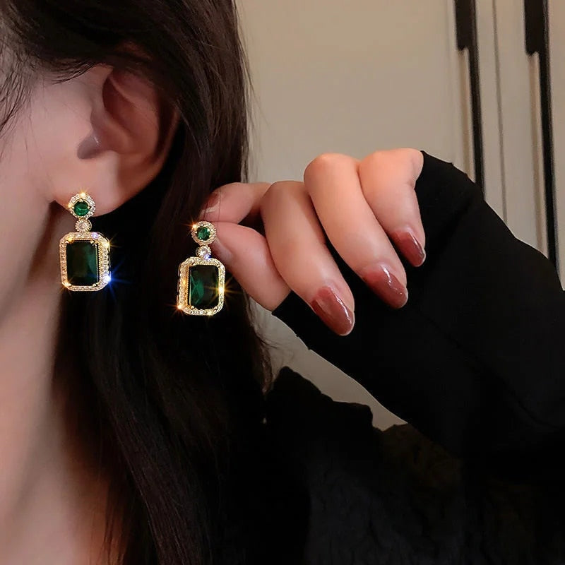 AU2O3pieceSetLuxuryFashionEmeraldPerfumeBottleNecklaceEarringsRingBanquetWeddingJewelry