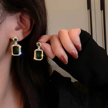 AU2O3pieceSetLuxuryFashionEmeraldPerfumeBottleNecklaceEarringsRingBanquetWeddingJewelry