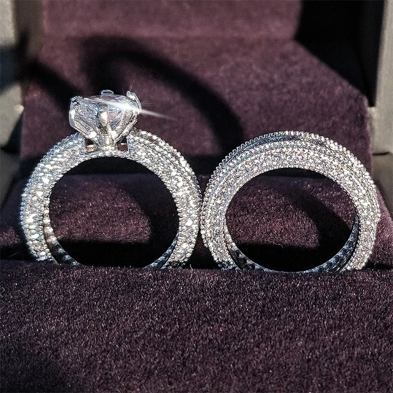ZwCPExquisiteFashionNewDesignSilverColorZirconWeddingRingSetforWomenEngagementFingerAn