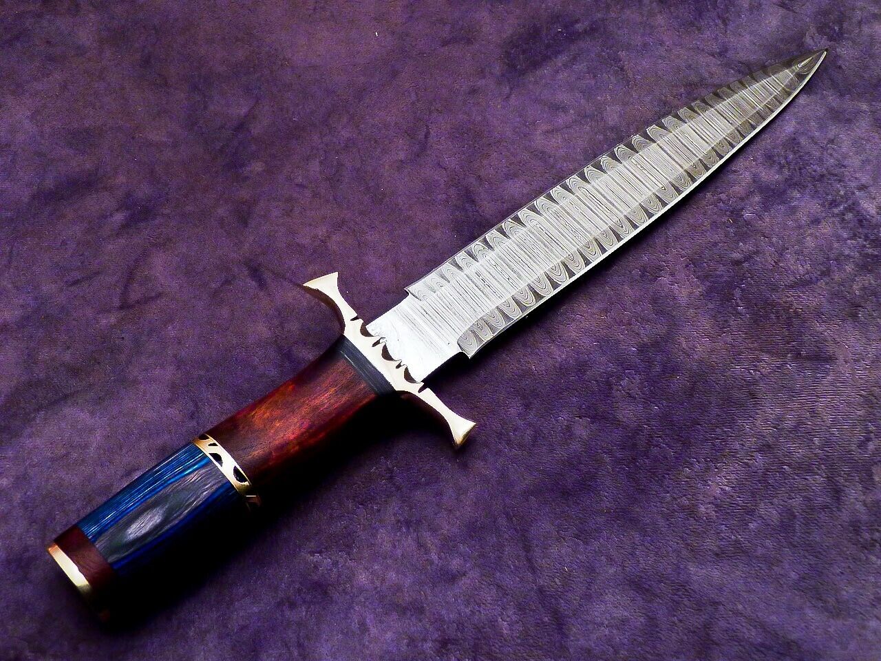 Beautifull Damascus Knifejpg