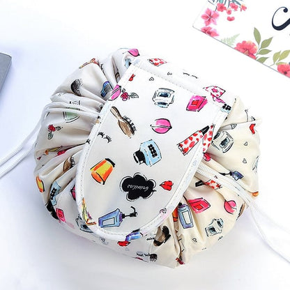 Lightweight toiletry bag for backpackers