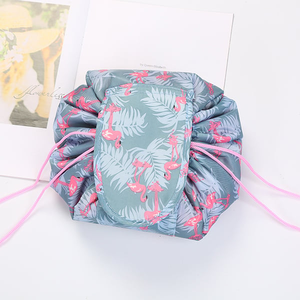 Lightweight toiletry bag for backpackers