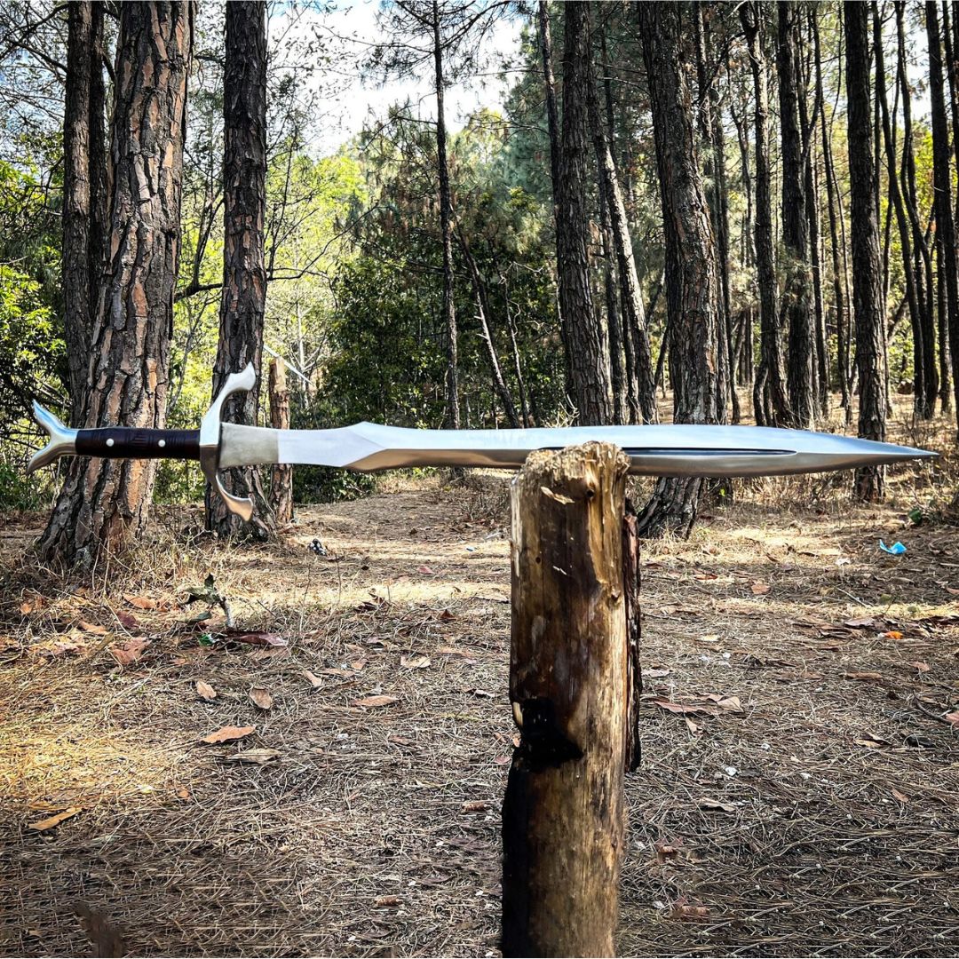 Fish Style Viking Sword Custom Handmade Full Tang Sword Mirror Polished Carbon (5).jpg
