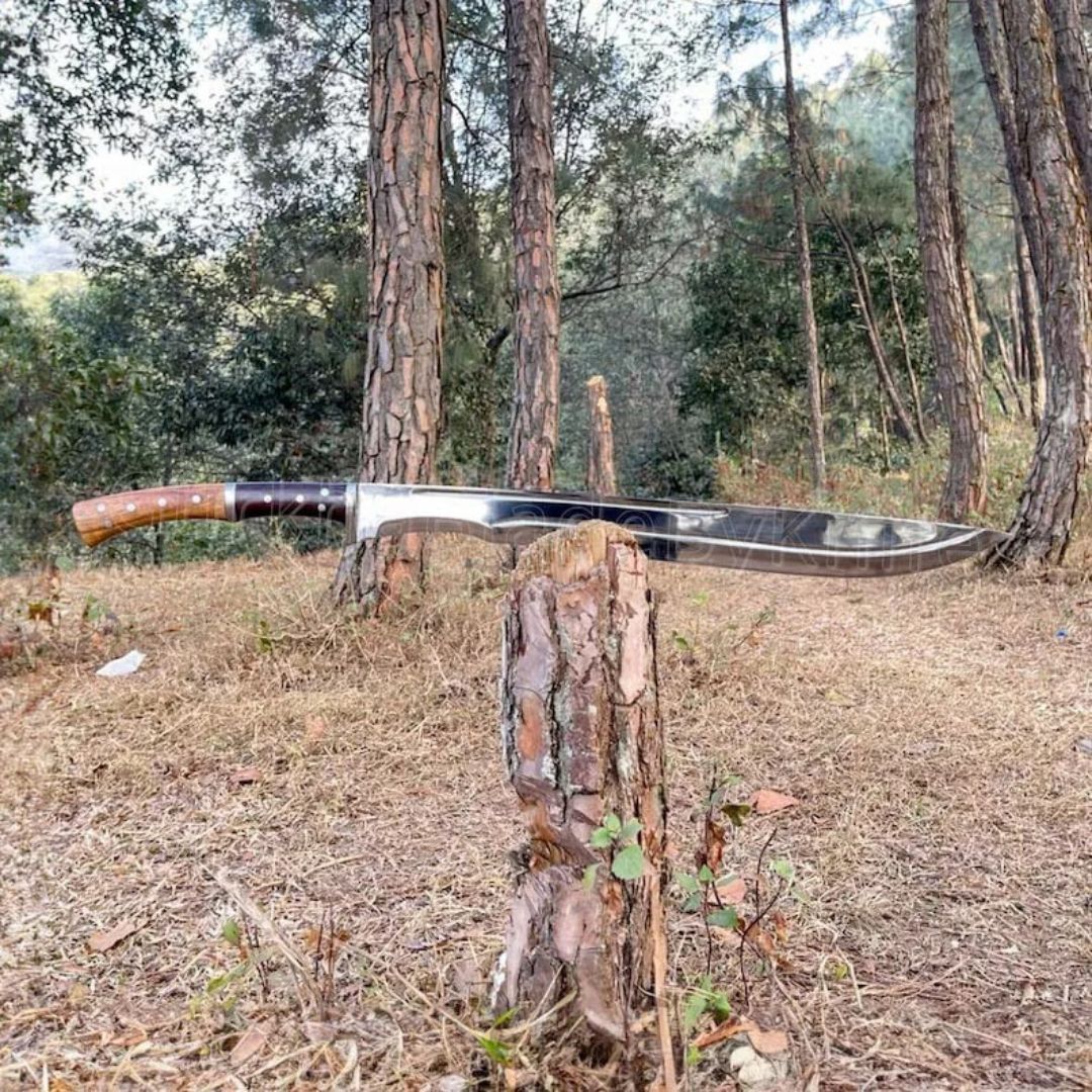 Custom Handmade Carbon Steel Sword Hunting Survival Sword Full Tang Camping Tool (6).jpg
