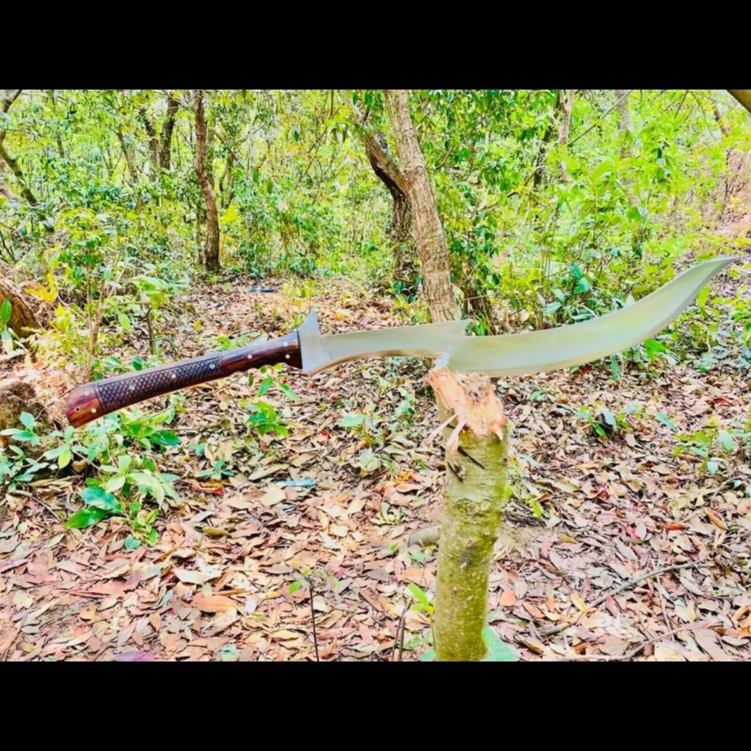 Custom Handmade Tactical Sword Full Tang Viking Sword Carbon Steel Hunting Sword (1).jpg