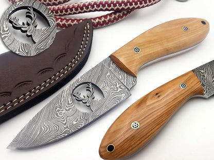 Handmade Damascus Steel Fixed Blade Skinning Hunting Knife With Hunting Best For Outdoor Camping Fishing