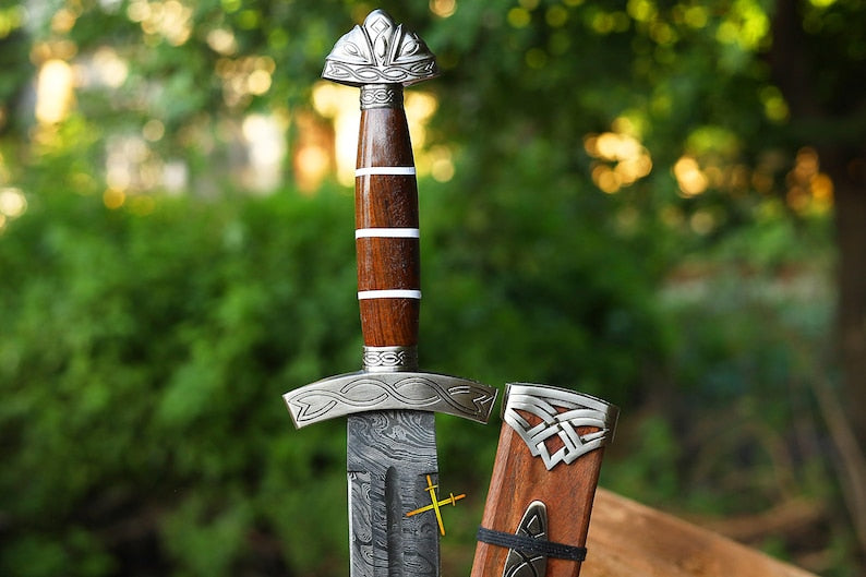 Handmade Damascus Viking Sword Custom Knight Sword With Scabbard Viking Sword With Beautiful Engrav 4