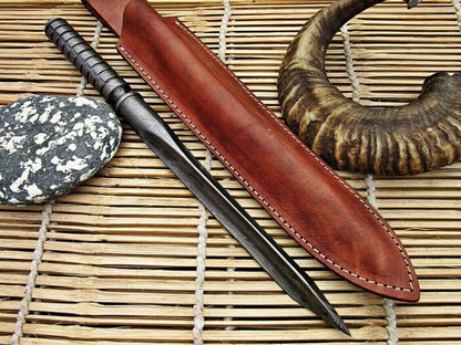 Custom Forged Damascus Steel Tri Edge Kris Dagger Knife 1