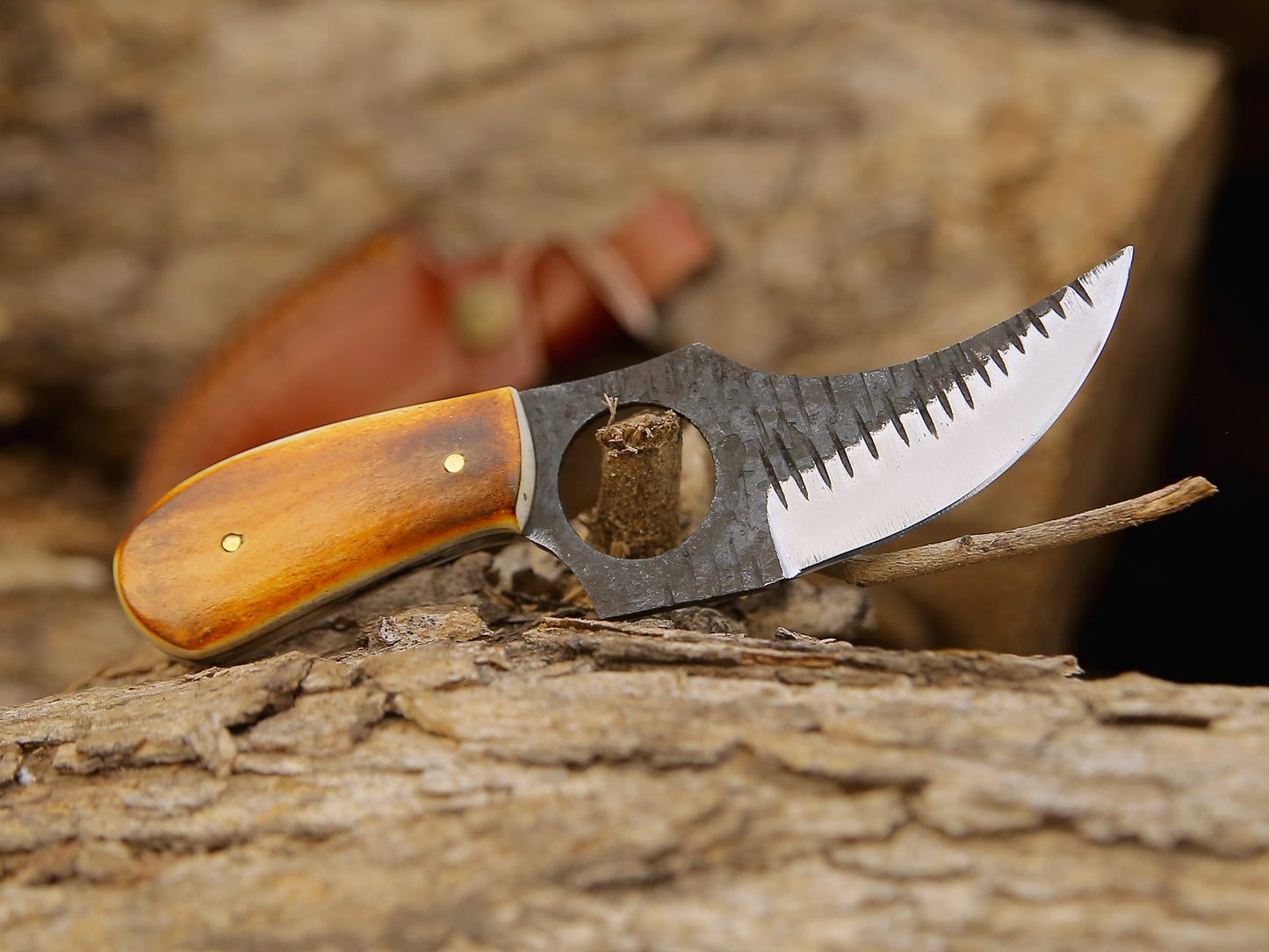 ALFARI Handmade D2 Steel Fixed Blade Skinning Hunting Knife With Gut Hook Best For Outdoor Camping  1