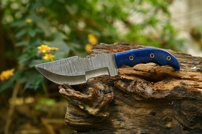 Damascus Handmade Tracker Knife 11 Damascus Steel Hunting Knife Micarta Rose Wood Handle Full Tang  2
