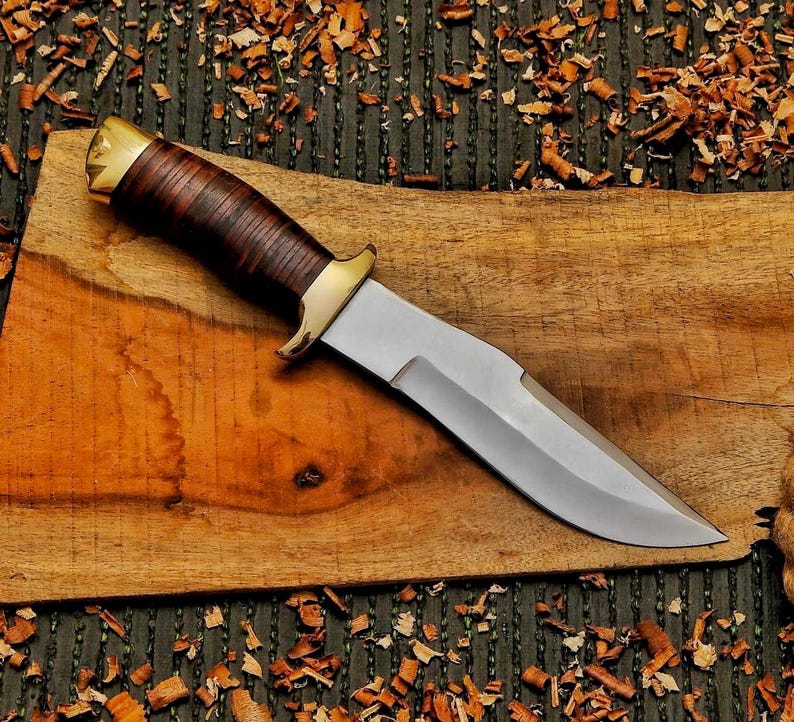 Handmade 13 High Carbon Steel Bowie Knife Hunting Knife Hunting Bowie With Sheath D2 Steel Birthday