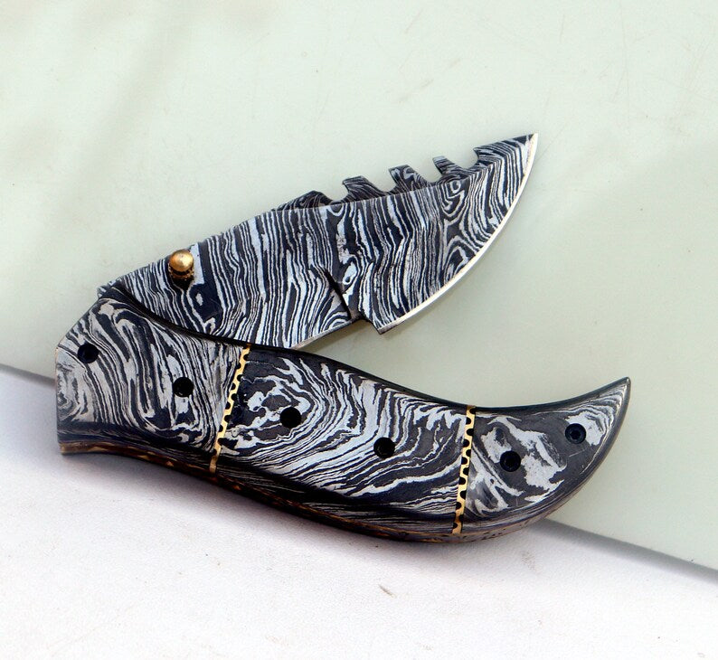 Damascus Leaf Pocket Knife Everyday Carry Folding Knife Hand Forged Damascus Hunting Knife Best Gif 2