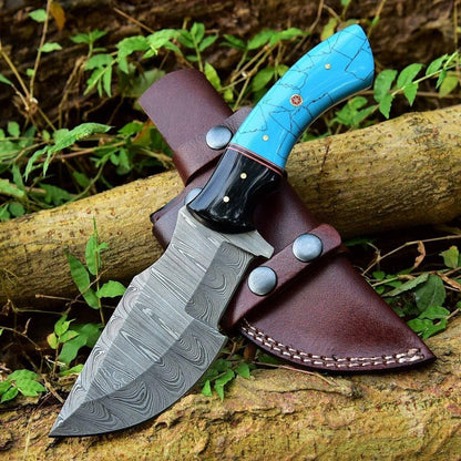 Tracker Knife Hunting Knife Full Tang Handmade Damascus Steel Sharp Edge EDC Camping Knife Ideal Resin Handle