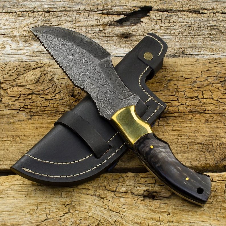 Damascus Steel Tracker Knife