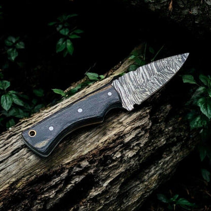 Handmade Damascus Steel Hunting Knife  EDC Pocket Knife With Pakka Wood Handle  Ideal For Skinning  5