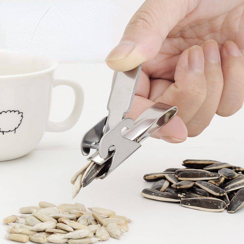 Durable kitchen seed peeling tool