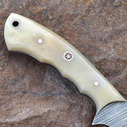 Handmade Damascus Skinning Knife  EDC Fixed Blade Hunting Knife For Skinning Camping Bushcrafting A 2