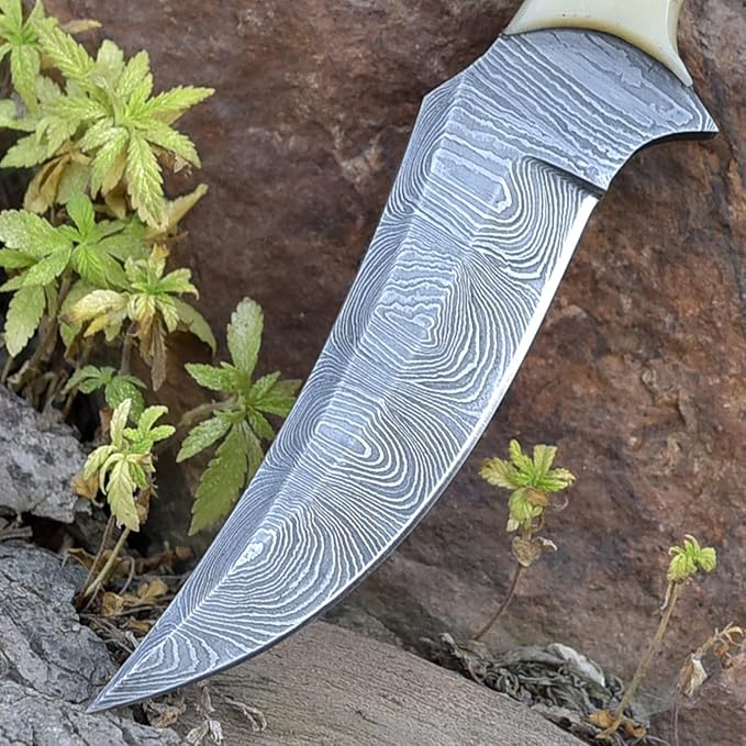 Handmade Damascus Skinning Knife  EDC Fixed Blade Hunting Knife For Skinning Camping Bushcrafting A 1