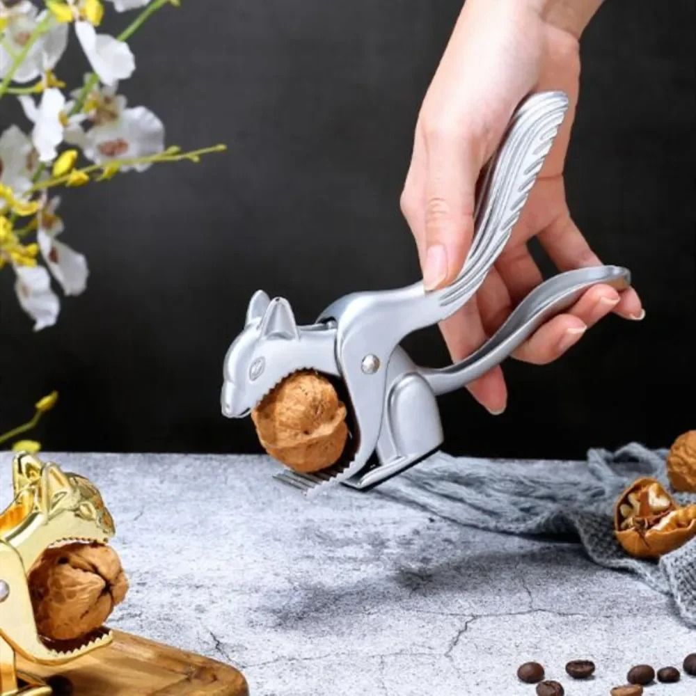 Squirrel-Shaped Nutcracker | Walnut, Hazelnut, Pecan Sheller